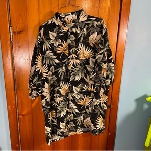 Pierre Cardin Hawaiian Size L Floral Short Sleeve Shirt